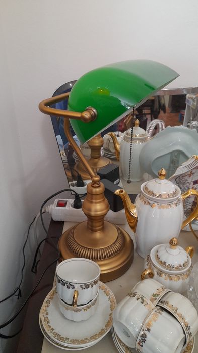 2 Candeeiros de Banqueiro / secretária = 110€ Novos e SUPER PREÇO!