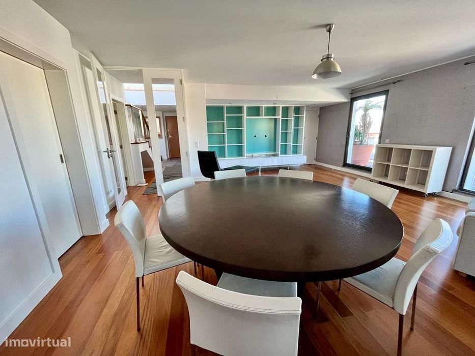 T3 Duplex com terraço, garagem e elevador no Funchal