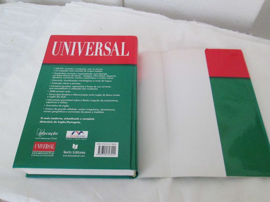 Dicionário Universal de Inglês Português