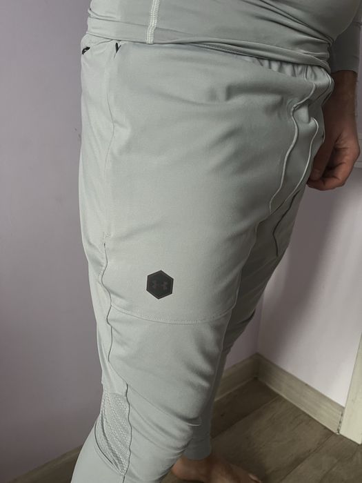 Спортивный костюм  Under Armour