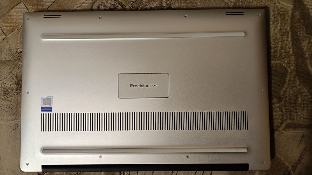 Продам игровой ноутбук Dell precision 5530