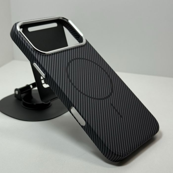 Чехол iphone 17 pro max чорный карбоновый магсейф. Чохол айфон 17 про