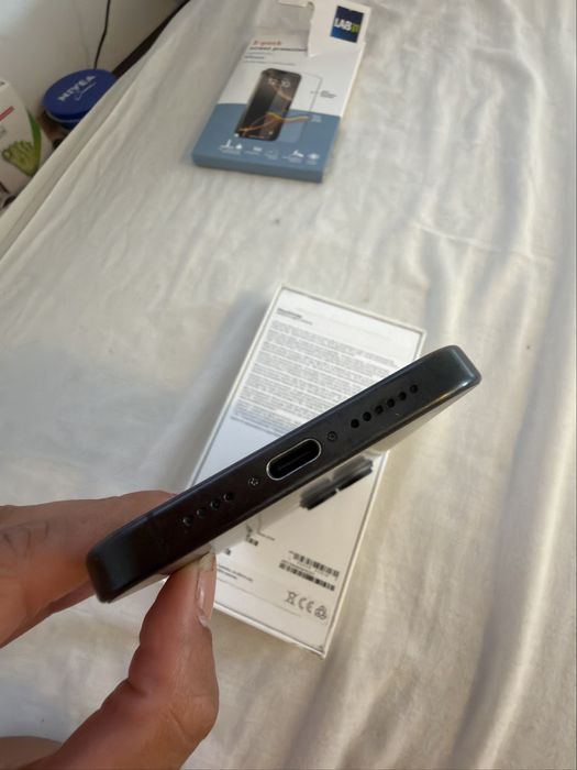 Iphone 15 Pro Max (Com defeito / Para peças) LER DESCRIÇÃO