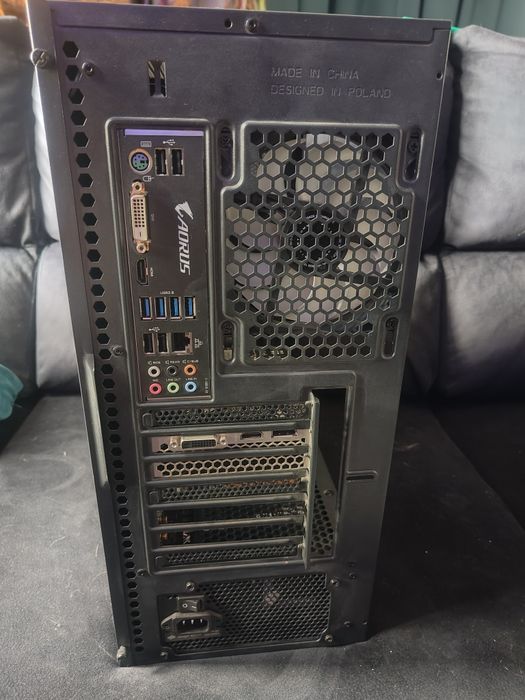 Komputer gamingowy - Ryzen 7 3700X / 16 GB DDR4 3200 MHz / GTX 1050 Ti 4 GB