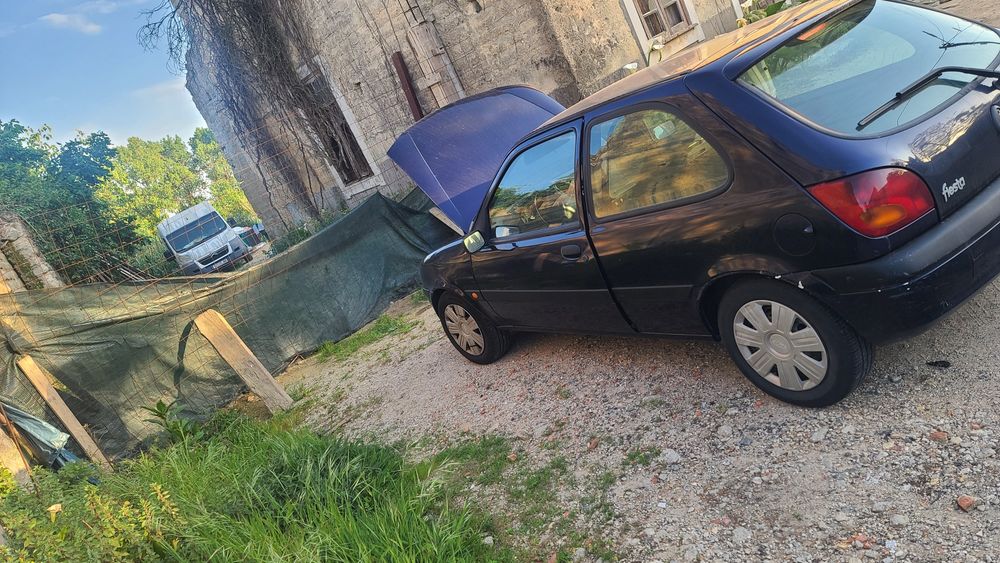 Ford fiesta 2001438047629787811847