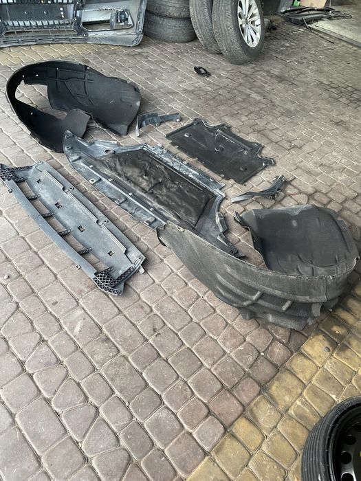 Захист защіта защита мотора коробки губа підкрилки Ауді Q5 8R0 локер
