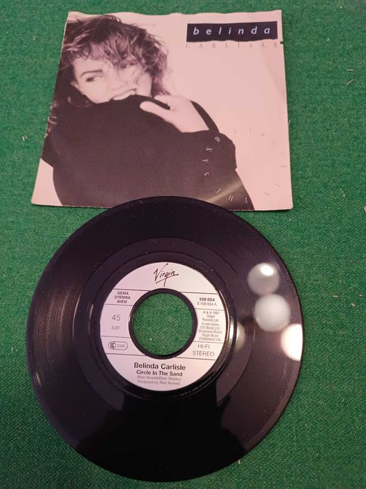 Singiel - Belinda Carlise - Circle In The Sand
