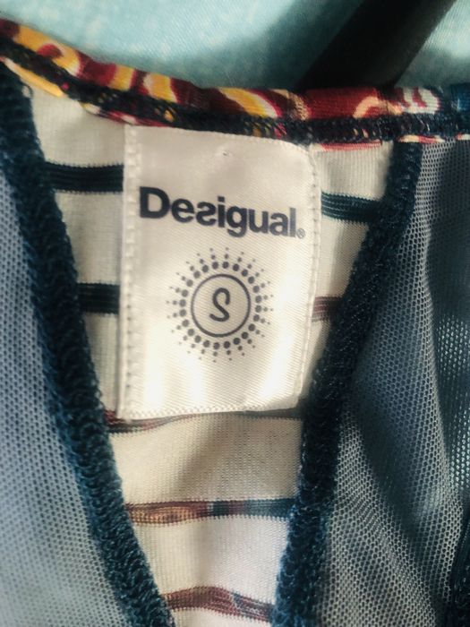 T-shirt Desigual z ramiączkami Etnic Paski Top S