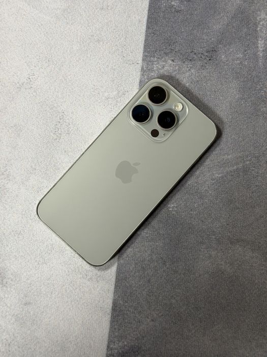 Apple Iphone 15 pro 128gb Natural Neverlock Батарея 85%