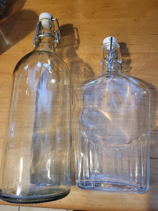 Butelki szklane zamykane 1 litr i 0.5 litra