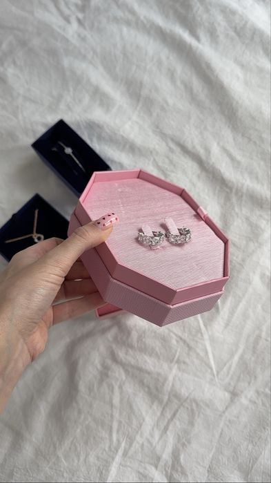 Прикраси Swarovski