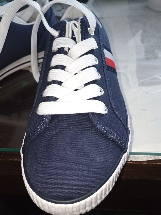 Tommy Hilfiger trampki 37 rozmiar