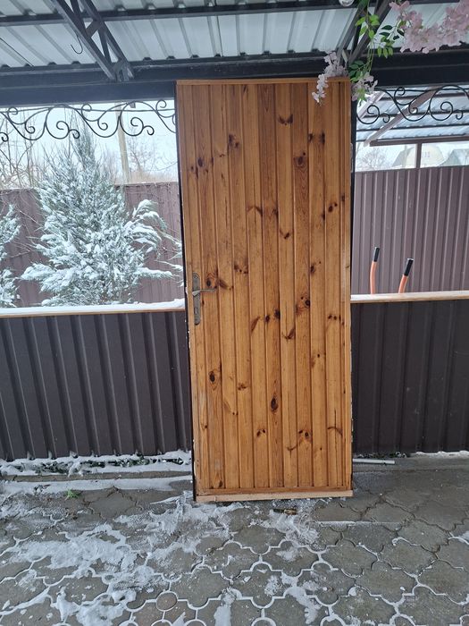 Продам дверь металічні