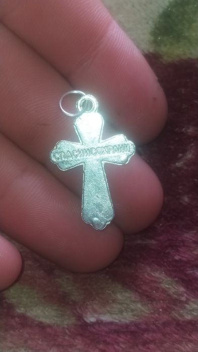 Продається медалонч  сербрст медлинч