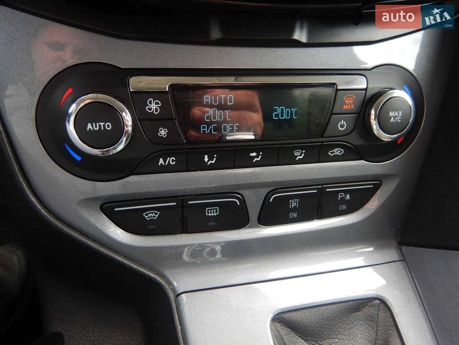 Ford Focus 2011 Автопаркування