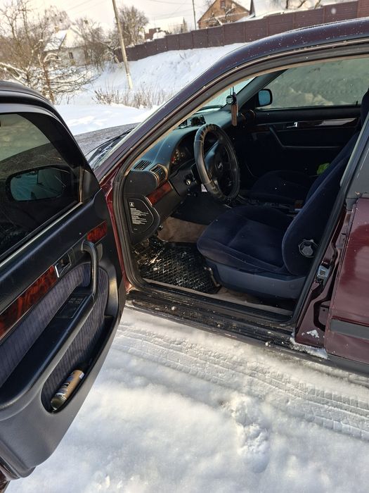 Продам ауді 100с4 кватро