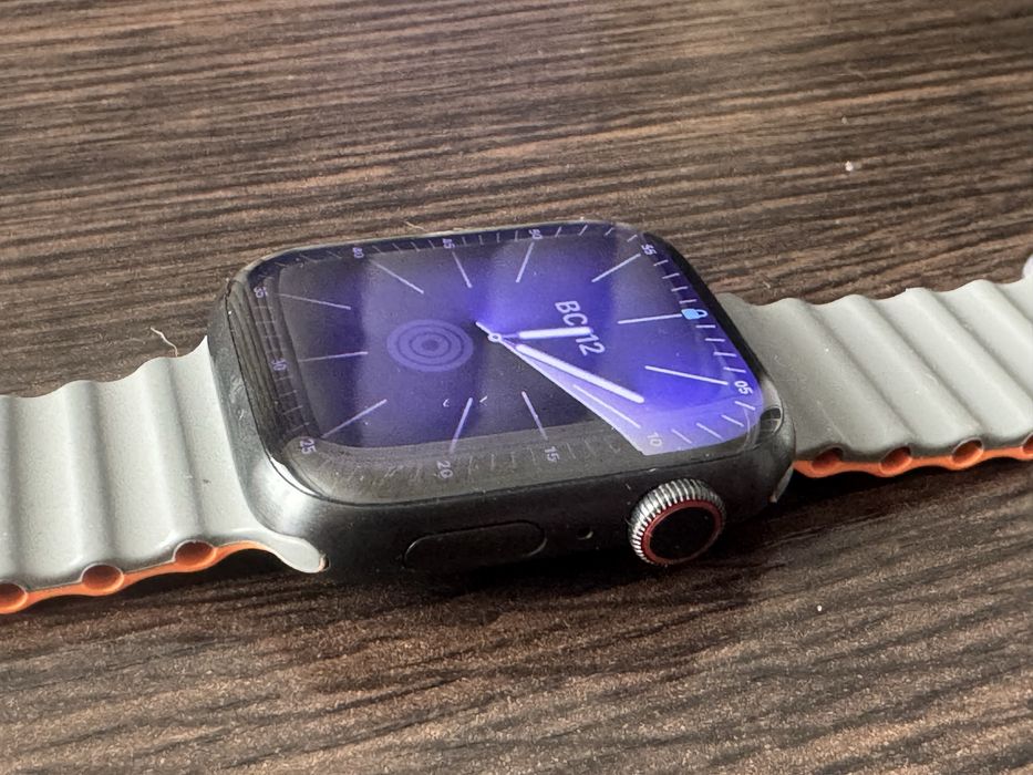 Apple watch 7 TITANIUM