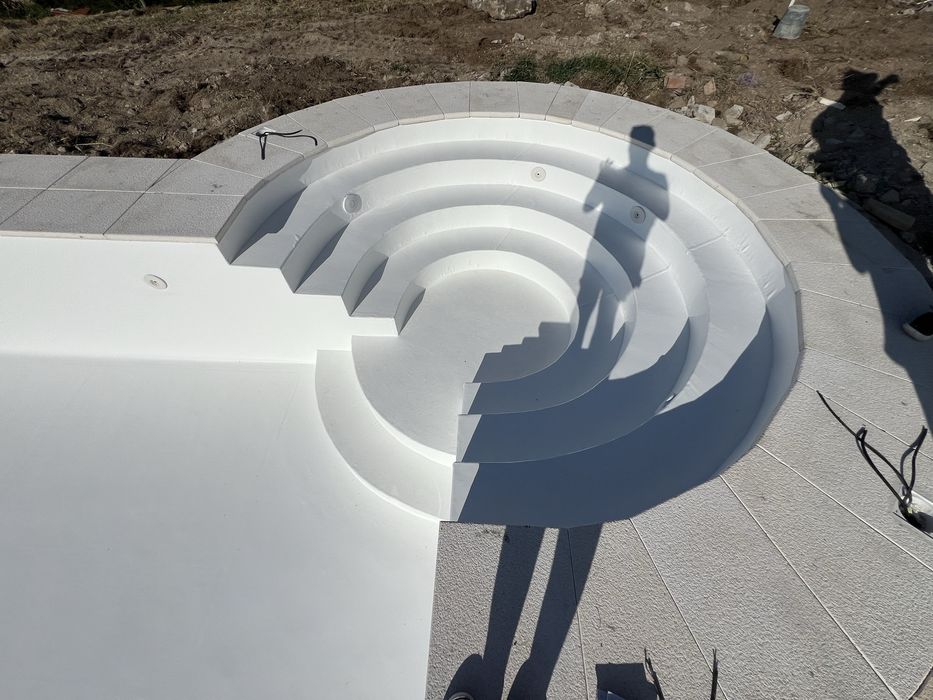 Revestimento de piscinas em tela armada. PVC