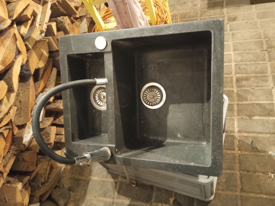 Sprzedam zlewozmywak granitowy 1,5komorowy!!