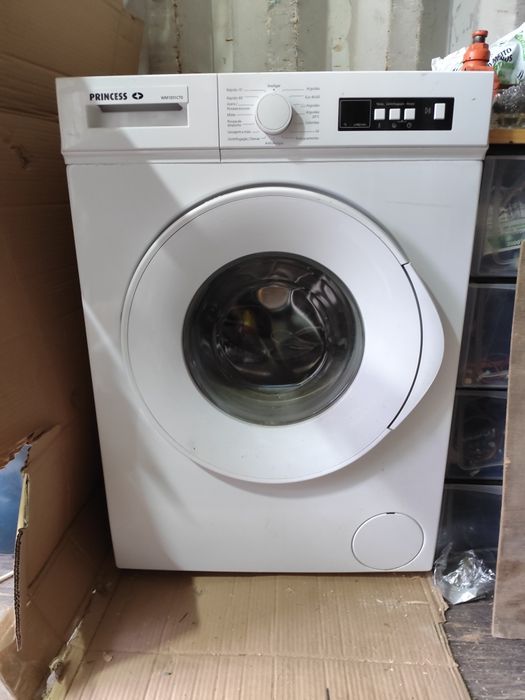 Máquina de lavar roupas Princess 8kg