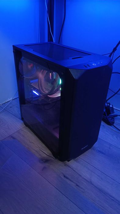 Komputer RTX 4070, 7800X3D RAM DDR5 32GB
