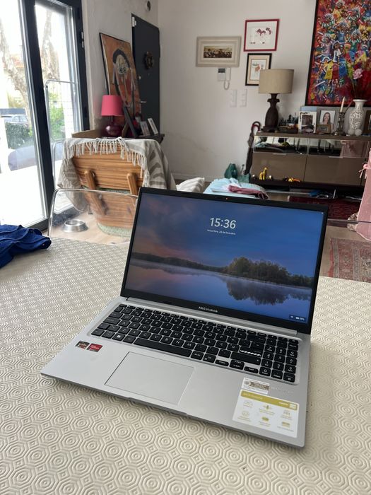 ASUS VivoBook R7 16GB SSD | Rápido e Impecável