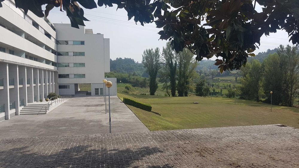 T3 em Guimarães com Excelente Localização e Vista para Zona Verde — Candoso São Tiago E Mascotelos, Braga