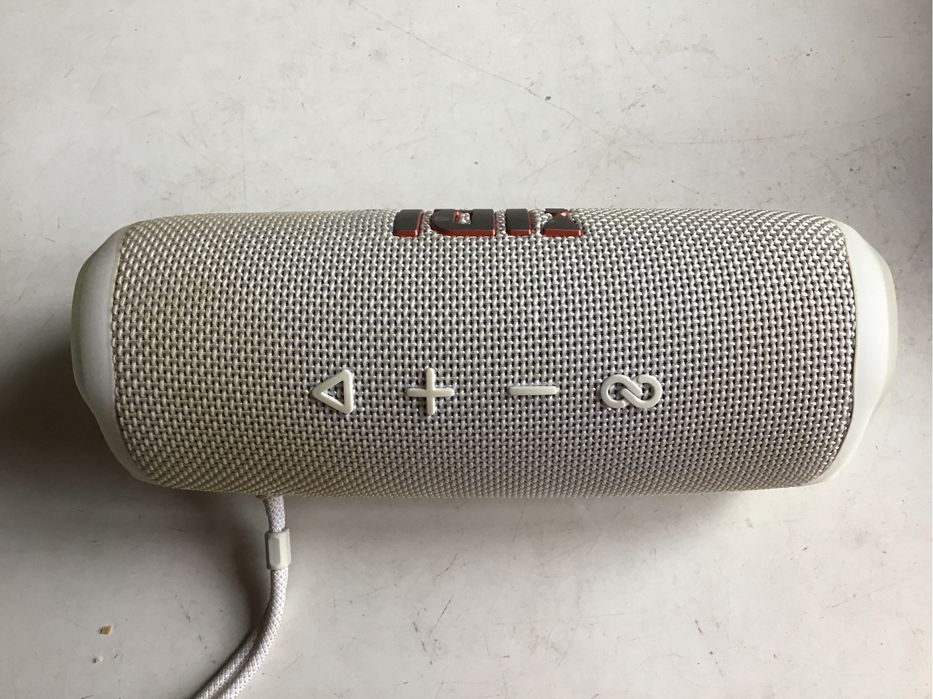 Колонка с блютузом jbl модель flip 6