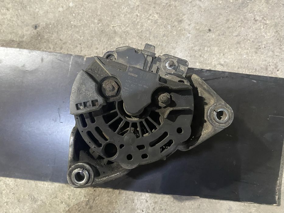 Генератор для Opel Astra G,Zafira A,Vectra B(2.0 D)(100A)0124415005