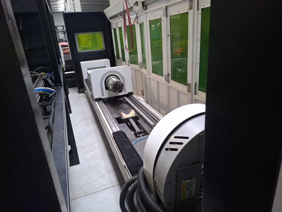 Wycinarka laserowa JINAN ST-FC3015GAR