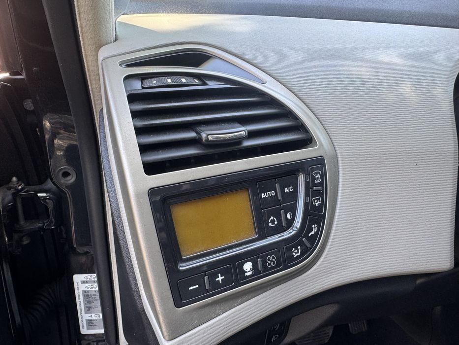 Citroen C4 Picasso ( Com possibilidade de financiamento)