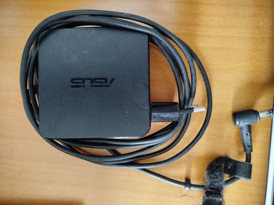 ASUS Core i7 5500U
