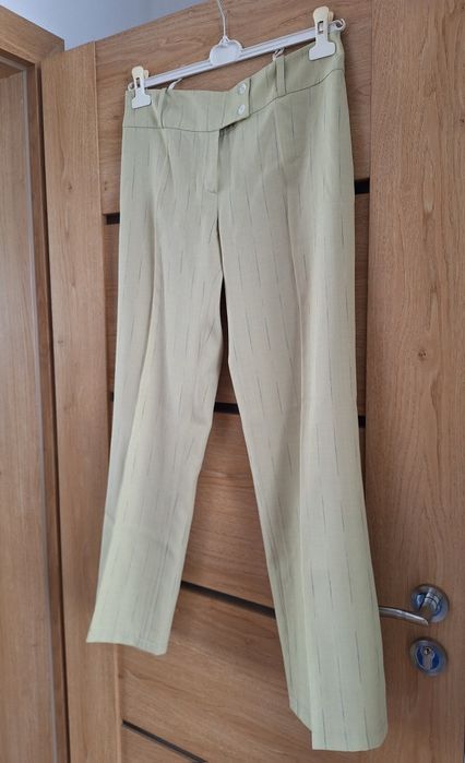 Eleganckie damskie spodnie garniturowe beżowe w paski 42 XL