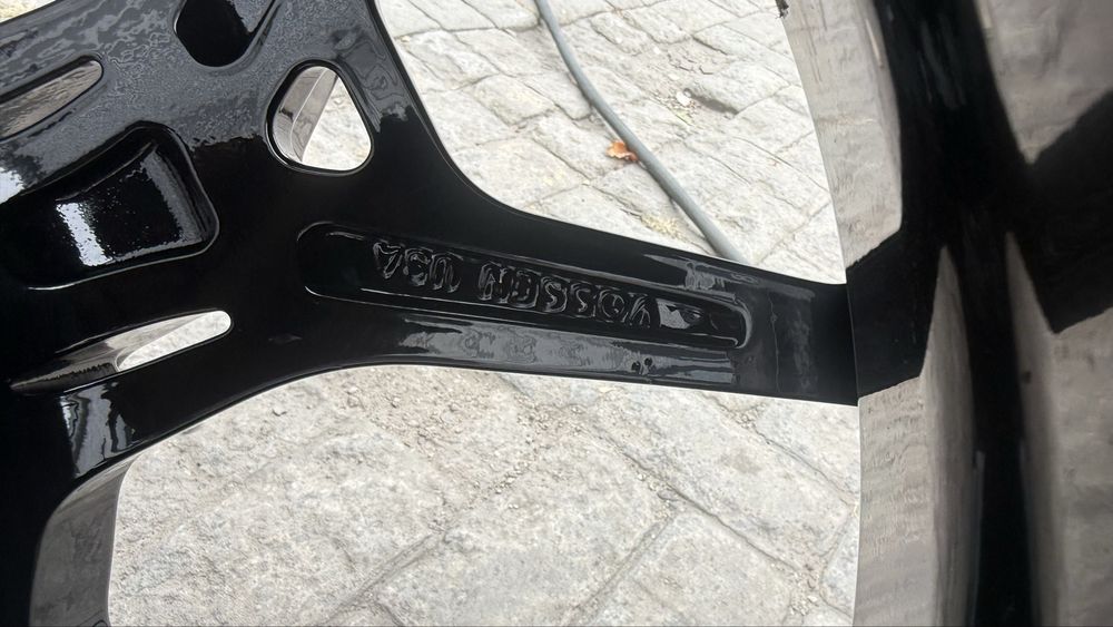Продаю диски оригінал Vossen HF5 20x8.5 5x114.3 offset 45