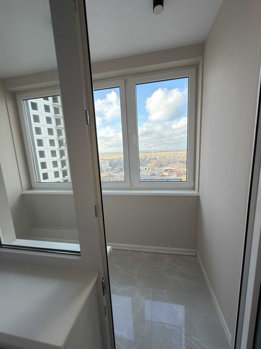 Продажа 1-комнатной квартиры в ЖК Скай Сити по улице Варненская.