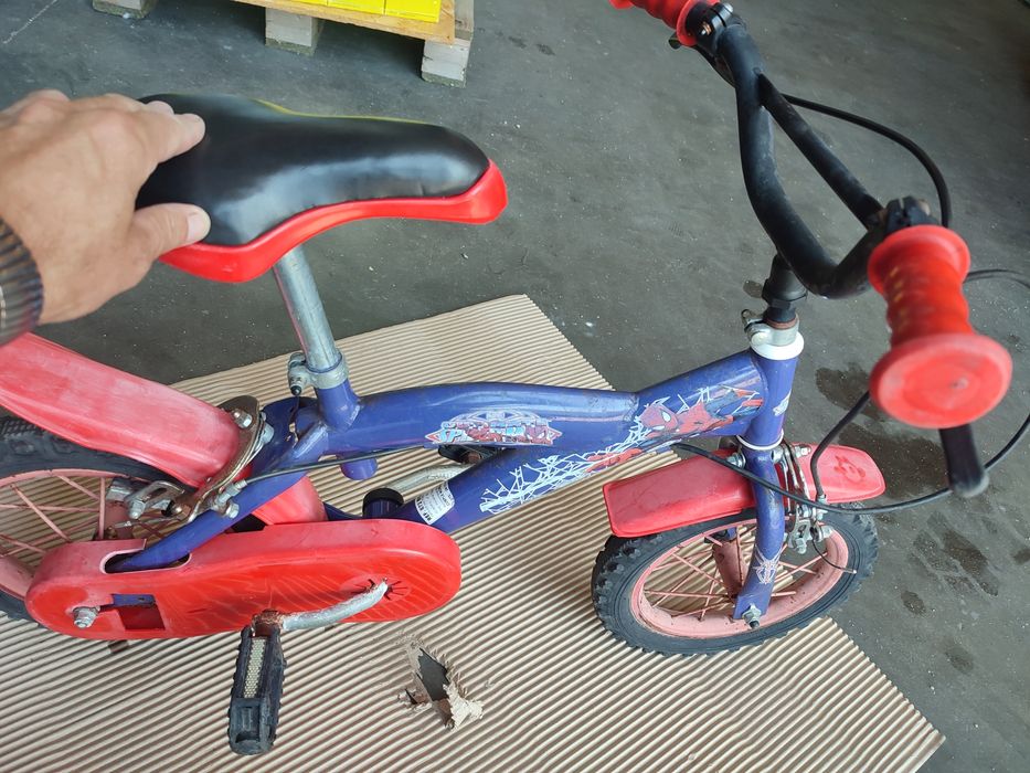 Vendo bicicleta de criança.
