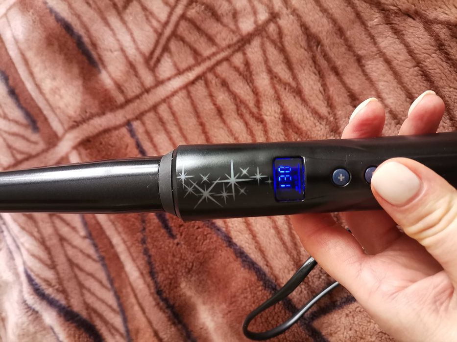 Плойка конусная Remington.