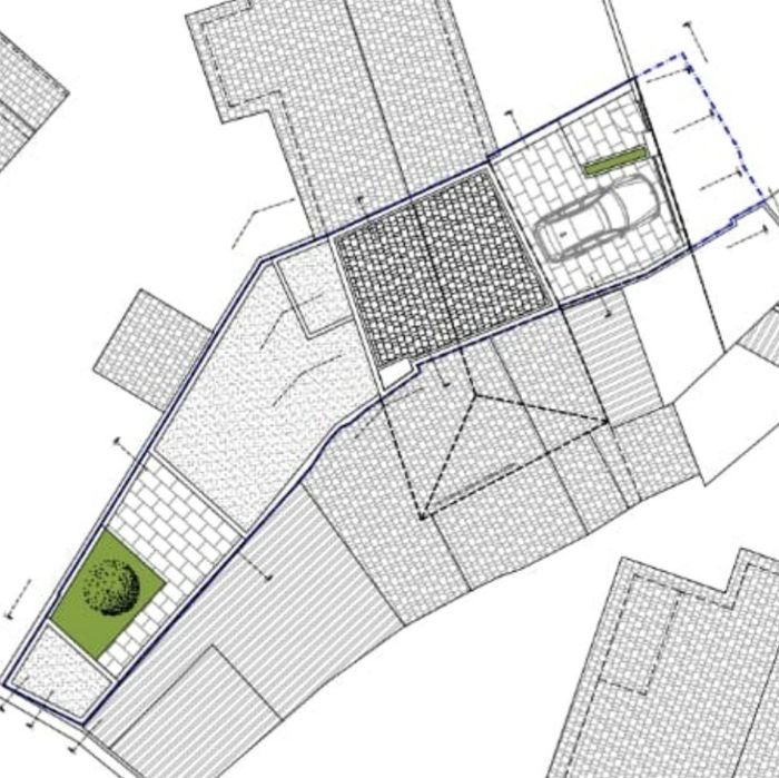 Ruína de casa térrea com projeto para moradia próximo ao GaiaShopping.