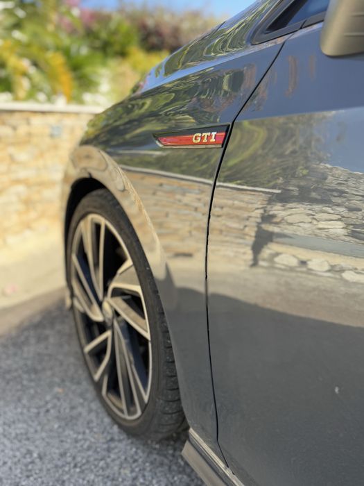 Volkswagen Golf 8 GTI 2.0