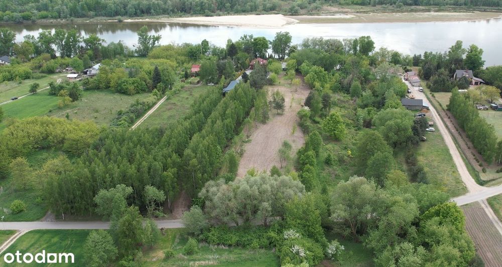 Bezpieczna wiślana przystań, rajska plaża, budowlana lub inwestycyjna. - Widok 5
