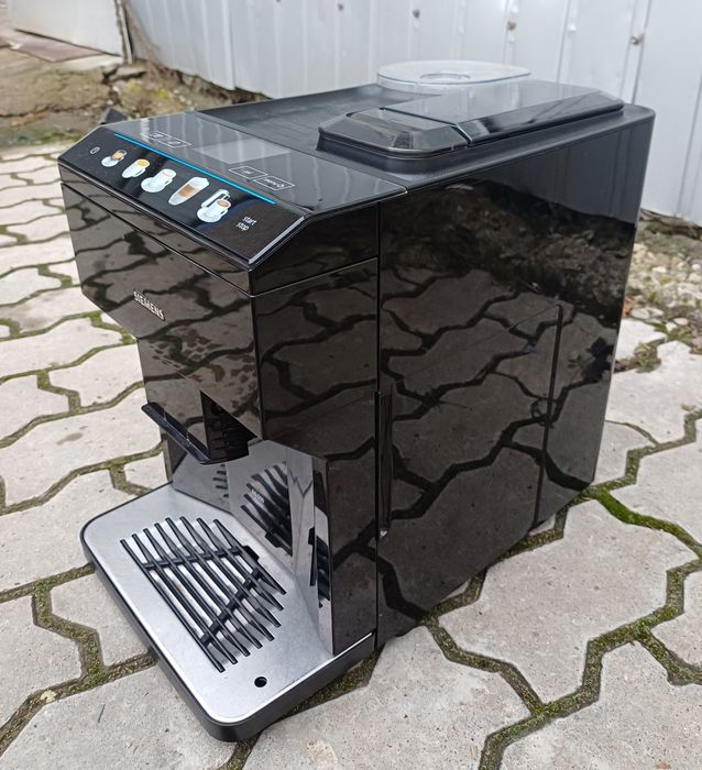 Кофемашина Siemens EQ500 Classic черная