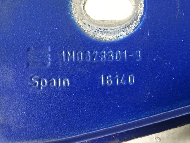 Dobradiça capot SEAT Leon (1M1)