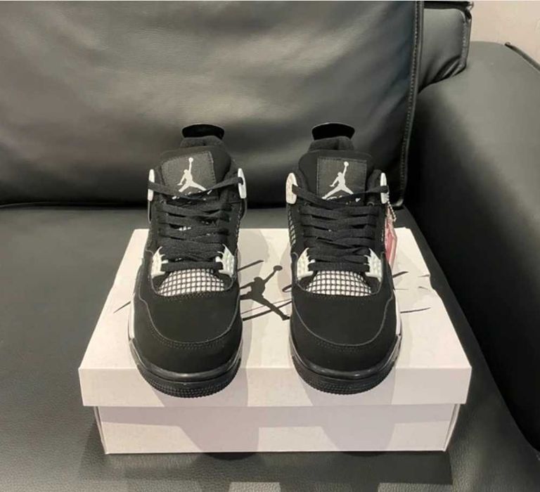 Jordan_4_Retro_R. 44
