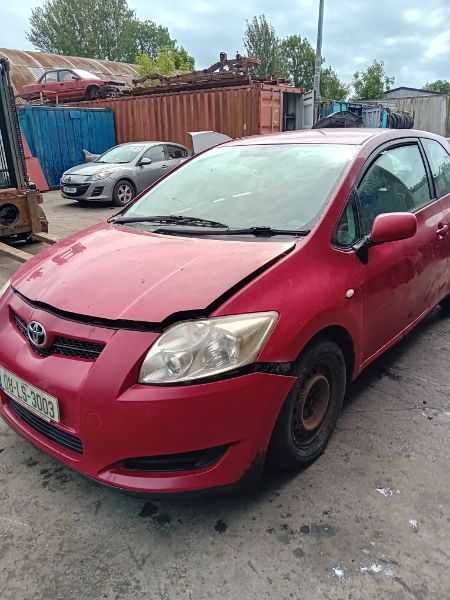 Бампер Toyota Auris розборка шрот
