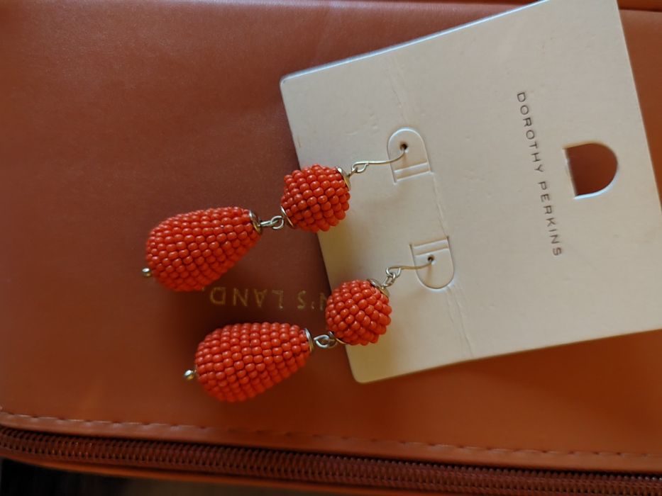 Kolczyki nowe kolor złoty z pomarańczem