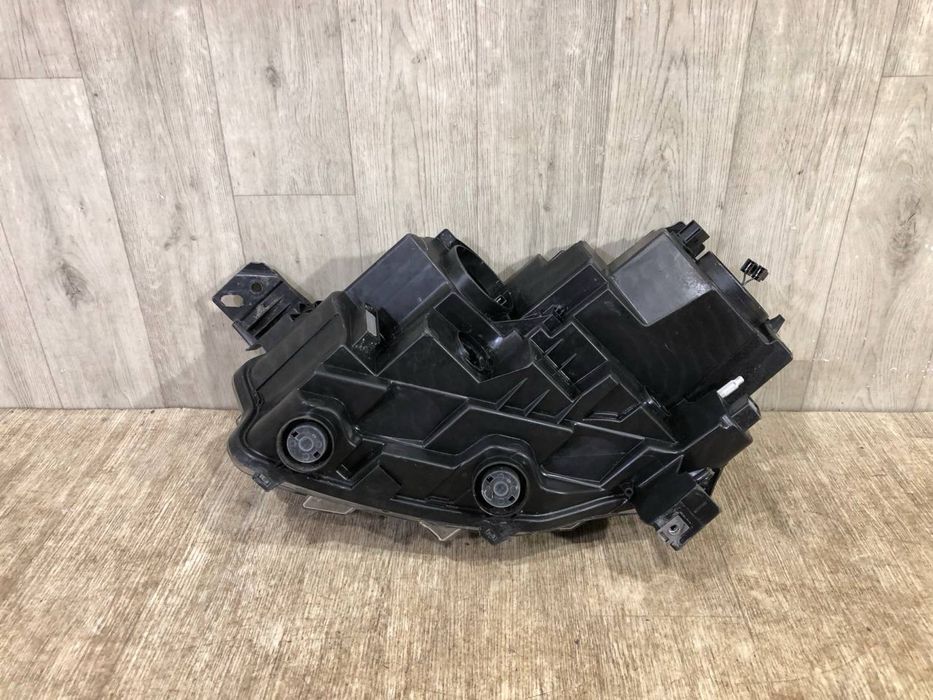 Фара передняя правая Toyota ProAce ( 2019 2020 2021 2022 г. )