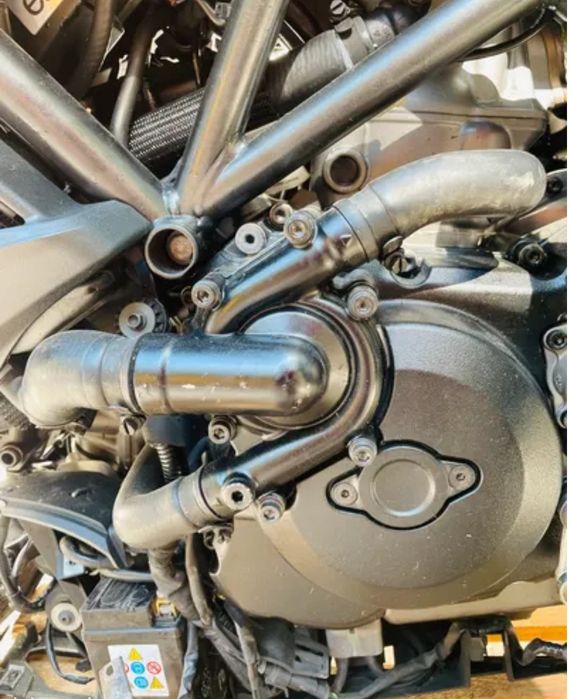 Ducati Diavel para peças