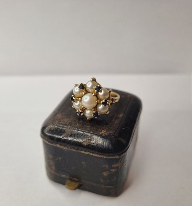 Złoty pierścionek z perłami i szafirami złoto 585