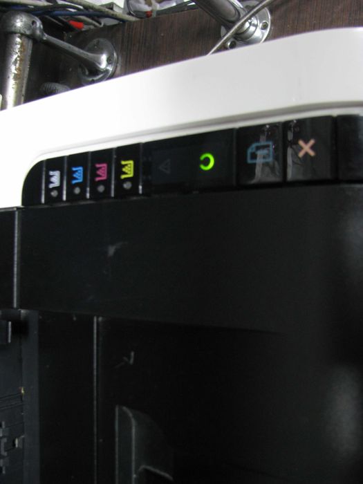 Принтер лазерний HP Laserjet CP1025