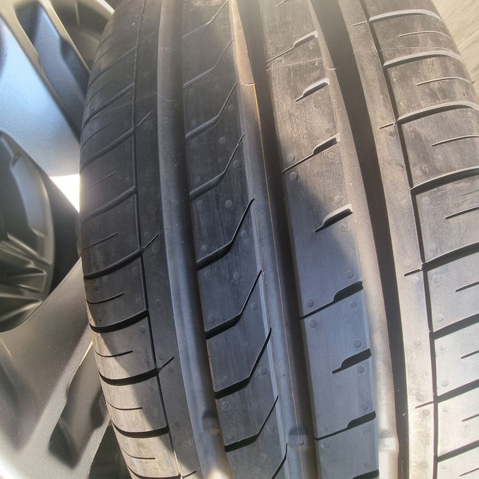 Шини 205/60R16 92H Nexen NFera Su1, літо